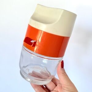 Vintage Gemco Manual Citrus Juicer with Press – Orange & Cream – Glass Base